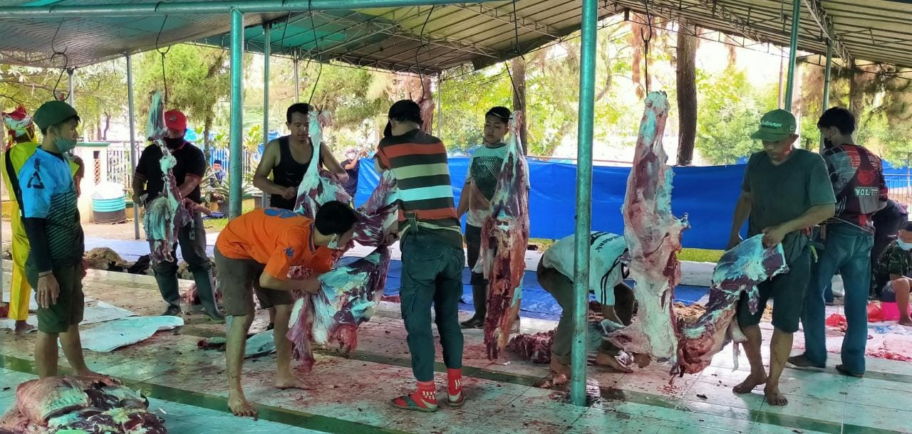 MASJID AL-HIDAYAH BCC TUNTASKAN PENYEMBELIHAN KURBAN IDUL ADHA