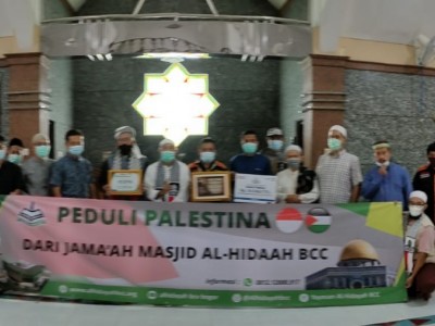 DONASI JAMAAH AL-HIDAYAH UNTUK PALESTINA TEMBUS Rp 73 JUTA